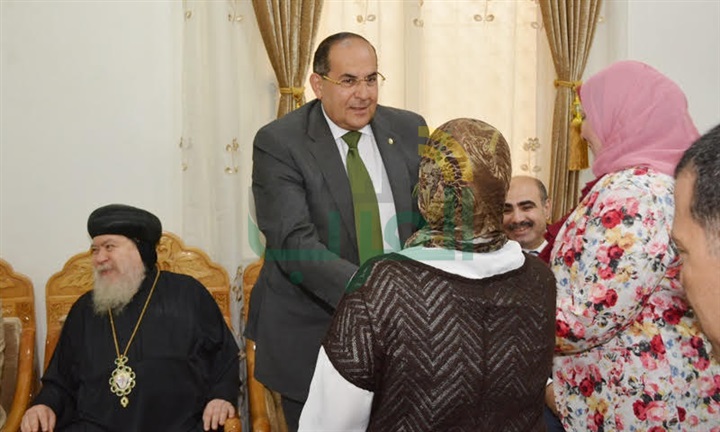 محافظ سوهاج يزورمطرانيات المحافظة لتقديم التهنئة بعيد القيامة المجيد