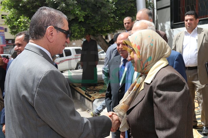 بالفيديو والصور..محافظ كفر الشيخ: 150شهادة "أمان" ورحلتا "حج" للمعلمين المتميزين في عيدهم السنوي