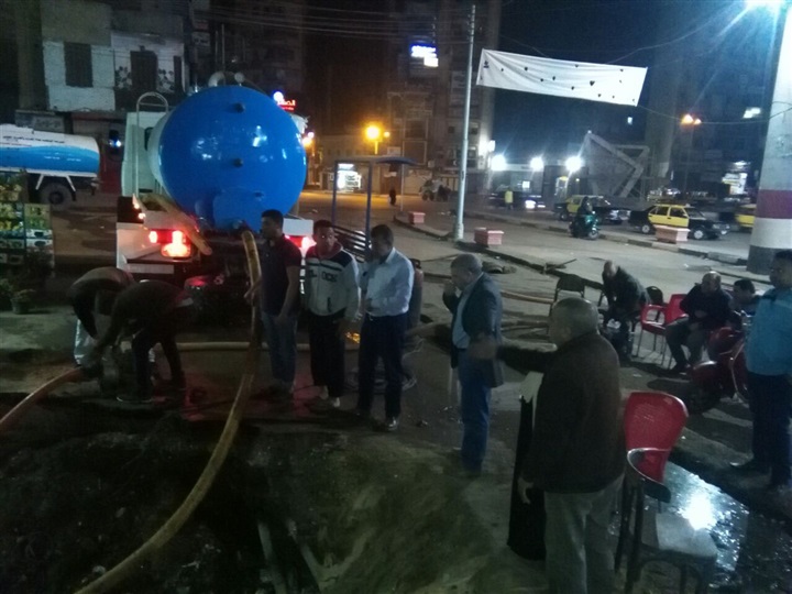 بالصور.. انتهاء إحلال وتجديد خط مياه بالغربية في 36 ساعة