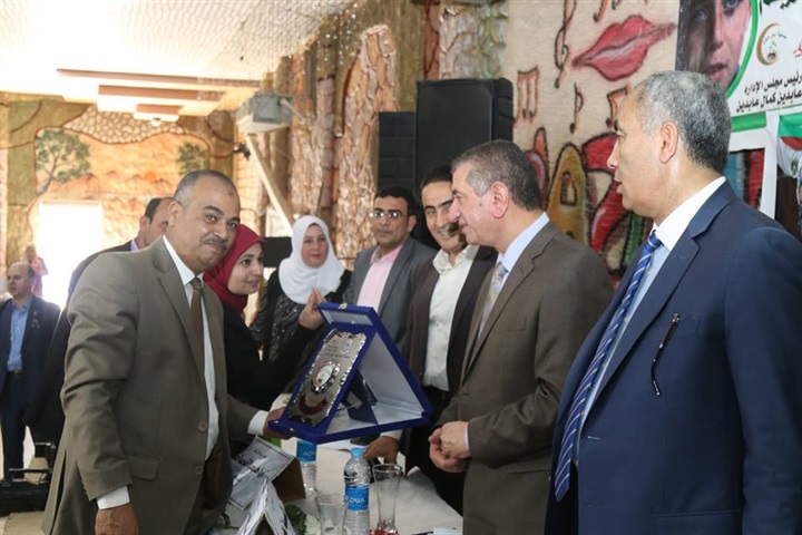 بالصور.. محافظ كفرالشيخ يُكرم 200 يتيمًا في احتفال "أهل الخير" 