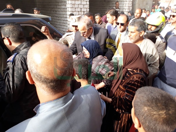 محافظ القليوبية يشارك جنازة شهيد العملية الشاملة بطوخ