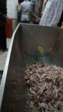 بالصور.. إعدام 20 طن أرجل دواجن متعفنة فى البدرشين