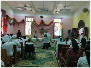 وفد كنسى يزور «سجن النساء» للاحتفال بعيد القيامة