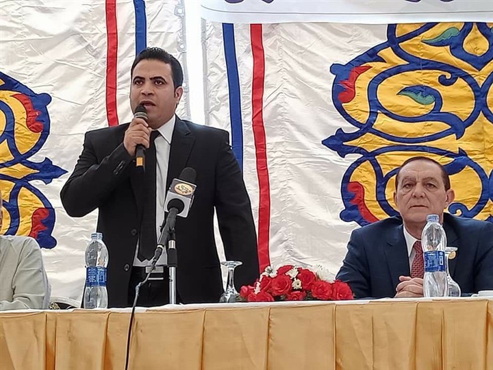 بالصور.. كفن ودية ينهيان خصومة ثأرية بين عائلتين بالبدرشين بحضور أمنى مكثف