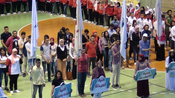 "رئيس جامعة المنيا" يفتتح اليوم الرياضى بمشاركة كليات الجامعة العشرين تحت شعار "الجامعة فيها رياضة" 