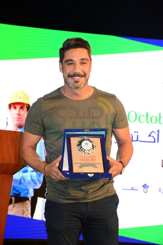 بالصور .. تكريم نجوم الفن والإعلام في حفل خريجي أكاديمية ٦ أكتوبر ٢٠١٨ بالصور .. تكريم نجوم الفن والإعلام في حفل خريجي أكاديمية ٦ أكتوبر ٢٠١٨