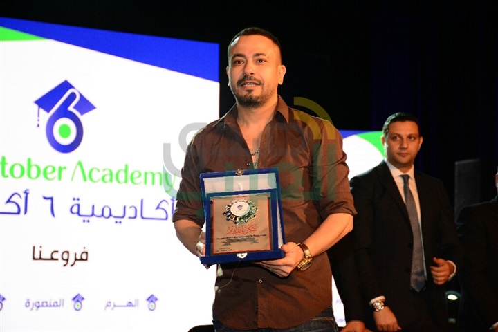 بالصور .. تكريم نجوم الفن والإعلام في حفل خريجي أكاديمية ٦ أكتوبر ٢٠١٨ بالصور .. تكريم نجوم الفن والإعلام في حفل خريجي أكاديمية ٦ أكتوبر ٢٠١٨