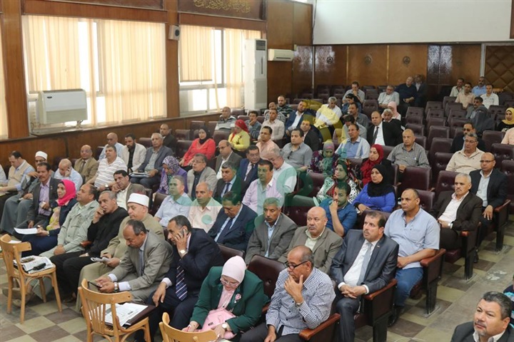 بالصور.. محافظ كفر الشيخ يوجه برفع حالة الاستعداد بجميع القطاعات لاستقبال شهر رمضان
