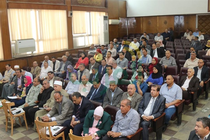 بالصور.. محافظ كفر الشيخ يوجه برفع حالة الاستعداد بجميع القطاعات لاستقبال شهر رمضان