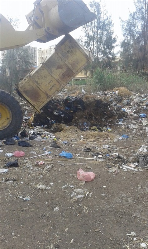 بالصور.. رئيس "بيلا" يتابع حملات النظافة بالقرى