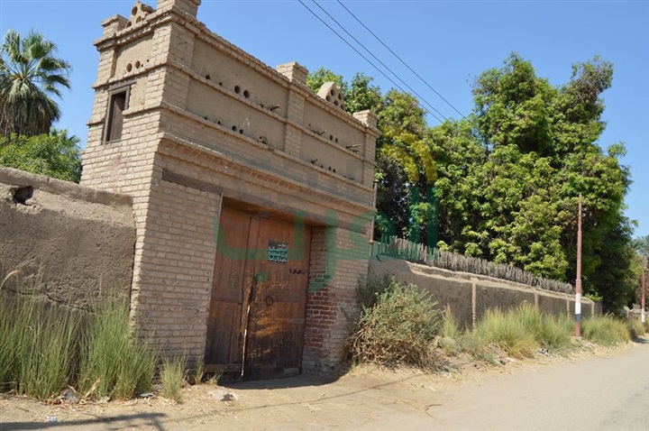 أثري يطالب بتسجيل قصر الأمير يوسف كمال بـ"مريس" أرمنت "صور" أثري يطالب بتسجيل قصر الأمير يوسف كمال بـ"مريس" أرمنت "صور"