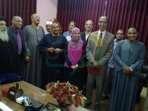 رئيس مدينة دشنا يكرم القيادات الشعبية والتنفيذية المتميزة
