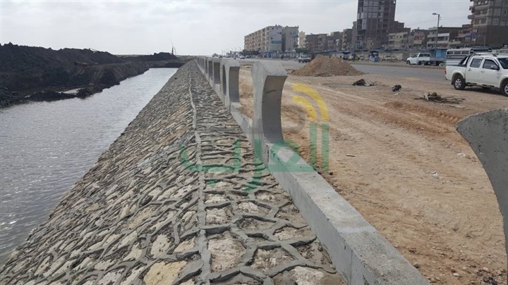 بالصور ..الاسكان تستكمل المرحلة الثانية لتطهير وتعميق بوغاز وبحيرة البرلس في كفر الشيخ