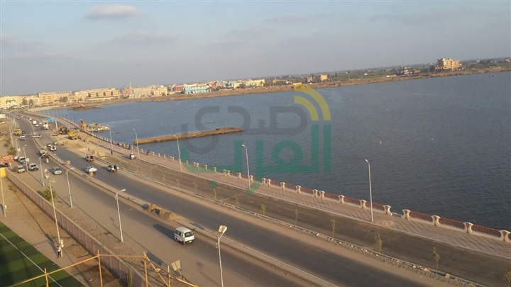 بالصور ..الاسكان تستكمل المرحلة الثانية لتطهير وتعميق بوغاز وبحيرة البرلس في كفر الشيخ