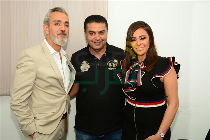 بالصور.. عمرو أديب يحتفل بـ نجاح "للحب فرصة أخيرة" بـ حضور نجوم العمل بالصور.. عمرو أديب يحتفل بـ نجاح "للحب فرصة أخيرة" بـ حضور نجوم العمل