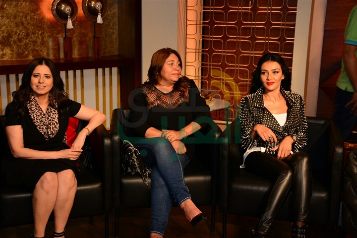 بالصور.. عمرو أديب يحتفل بـ نجاح "للحب فرصة أخيرة" بـ حضور نجوم العمل بالصور.. عمرو أديب يحتفل بـ نجاح "للحب فرصة أخيرة" بـ حضور نجوم العمل