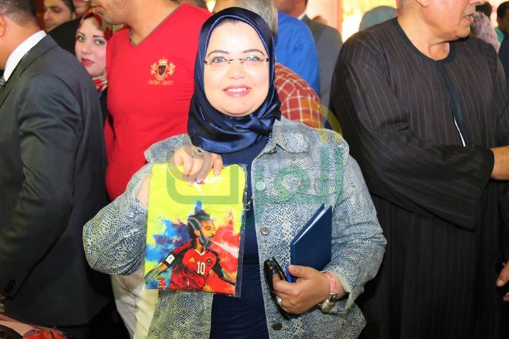 بالصور.. محافظ كفر الشيخ يفتتح معرض "مشروعك" بدسوق 
