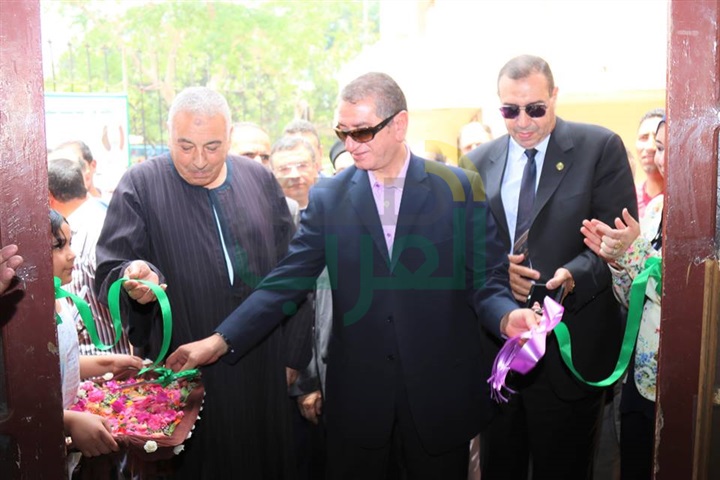 بالصور.. محافظ كفر الشيخ يفتتح معرض "مشروعك" بدسوق 