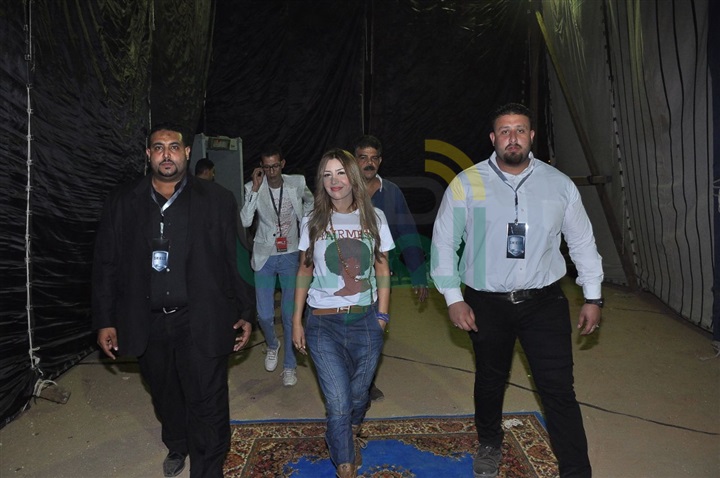 بالصور .. جنات والحريري يتألقان بحفل جماهيري في "الكندية" بالصور .. جنات والحريري يتألقان بحفل جماهيري في "الكندية"