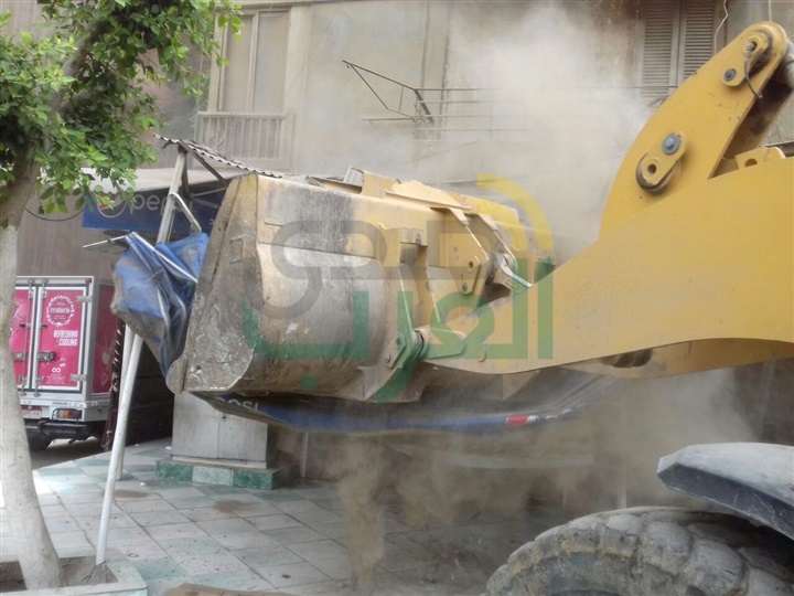 لليوم الثامن.. أمن الجيزة يواصل تطهير المنطقة الآثرية من الاشغالات