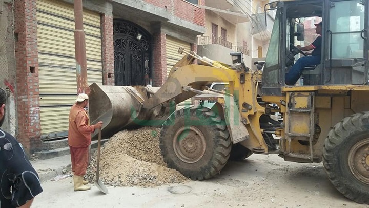 بالصور.. إزالة مخالفتين بناء بدون ترخيص بكفر الشيخ