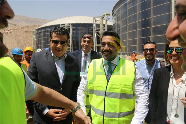 أحمد فلوكس وهنا شيحة يشهدان قافلة "عنيك في عنينا" بجبل الجلالة