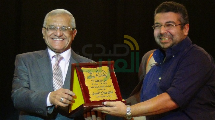 رئيس جامعة المنيا يشهد حفل تخرج الدفة الـ 16 لطب أسنان المنيا