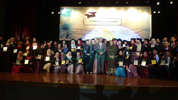 رئيس جامعة المنيا يشهد حفل تخرج الدفة الـ 16 لطب أسنان المنيا