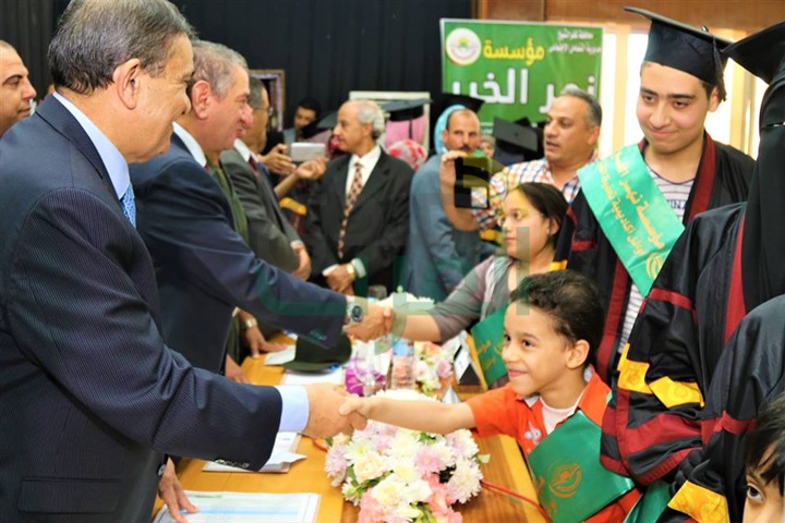 بالصور..محافظ كفر الشيخ ووزير التنمية المحلية الأسبق يكرمان حفظة القرآن الكريم