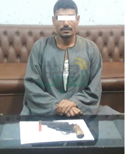 بالصور.. خلال 24 ساعة.. ضبط 250 طربة حشيش و59 ألف قرص ترامادول و13 متهم