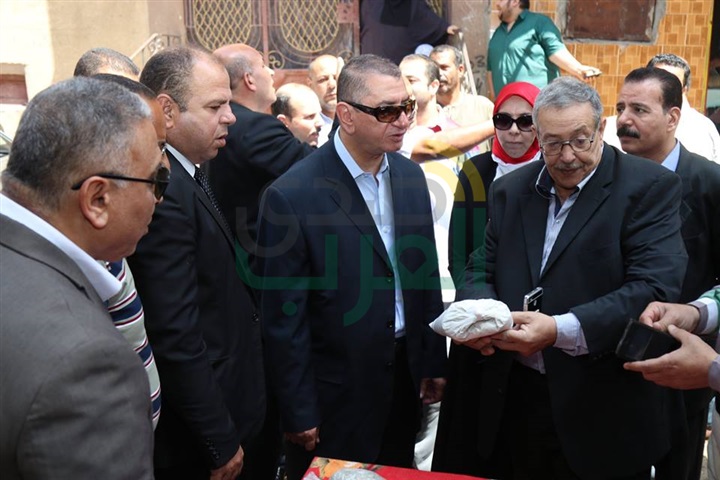 بالفيديو والصور..محافظ كفر الشيخ يطمئن علي جودة رغيف الخبز المقدَّم للمواطنين بقلين