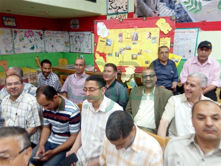 بالصور...وكيل تعليم كفر الشيخ تحدد موانع المشاركة في مركز توزيع أسئلة الدبلومات