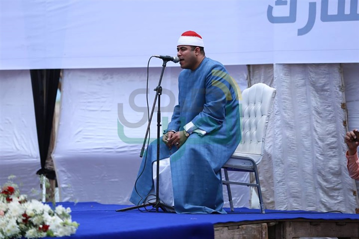 بالصور.." صندوق تحيا مصر" يوزع 100 طن لحوم و265 طن مواد غذائية علي 524 ألف مواطن بكفر الشيخ