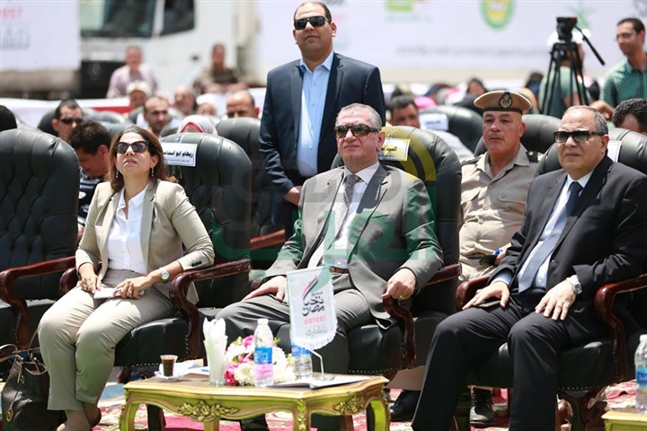 بالفيديو والصور.. محافظ كفر الشيخ يشهد تكريم المستفيدين من مشروعات " تحيا مصر" 