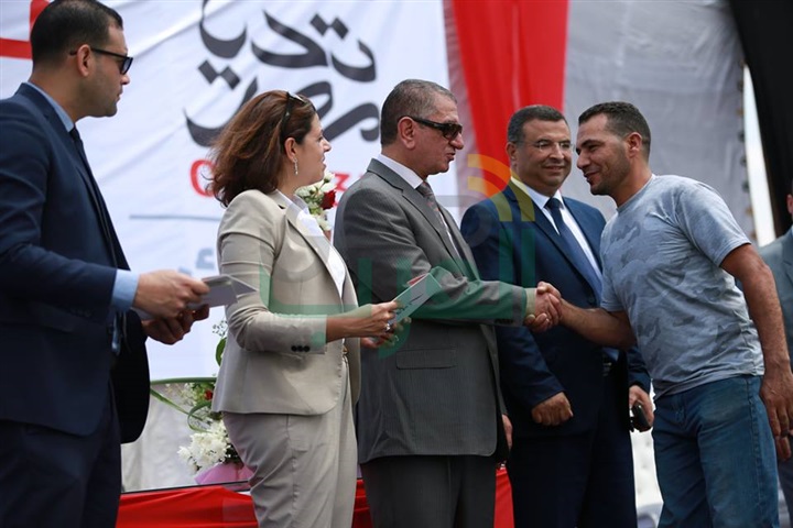 بالفيديو والصور.. محافظ كفر الشيخ يشهد تكريم المستفيدين من مشروعات " تحيا مصر" 