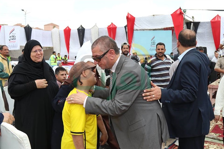 بالفيديو والصور.. محافظ كفر الشيخ يشهد تكريم المستفيدين من مشروعات " تحيا مصر" 