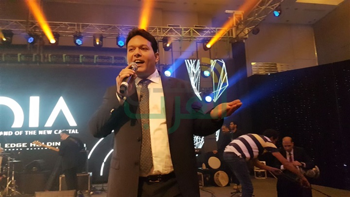 بالصور.. عمرو دياب يحي حفل إطلاق مشروع OIA بالعاصمة الإدارية بحضور نجوم الفن والمشاهير بالصور.. عمرو دياب يحي حفل إطلاق مشروع OIA بالعاصمة الإدارية بحضور نجوم الفن والمشاهير