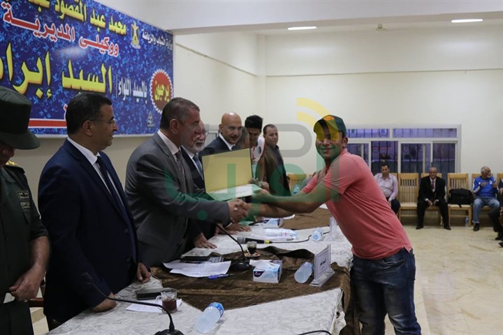 بالصور...محافظ كفر الشيخ يكرم عدد من المتميزين من رواد الكشافة والتنفيذيين