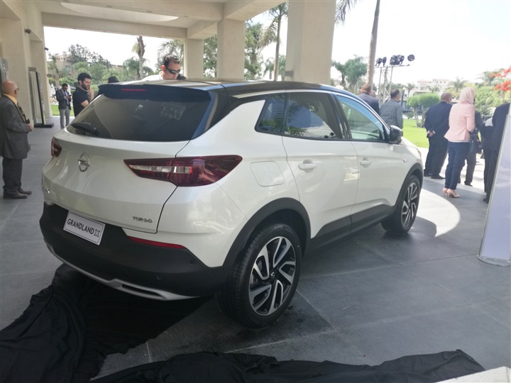 المنصور للسيارات تطلق "كروس لاند" و"جراند لاند" الجديدتين لأوبل ضمن فئة الـ SUV المنصور للسيارات تطلق "كروس لاند" و"جراند لاند" الجديدتين لأوبل ضمن فئة الـ SUV