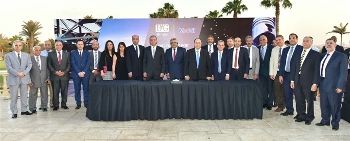 إكسون موبيل مصر و المجموعة البافارية الوكيل الرسمي لـ BMW و Mini Cooper يوقعان إتفاقية شراكة لخمس سنوات إكسون موبيل مصر و المجموعة البافارية الوكيل الرسمي لـ BMW و Mini Cooper يوقعان إتفاقية شراكة لخمس سنوات