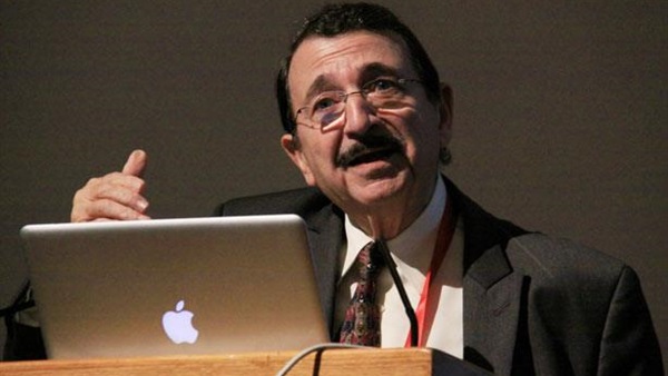 الدكتور مصطفي السيد