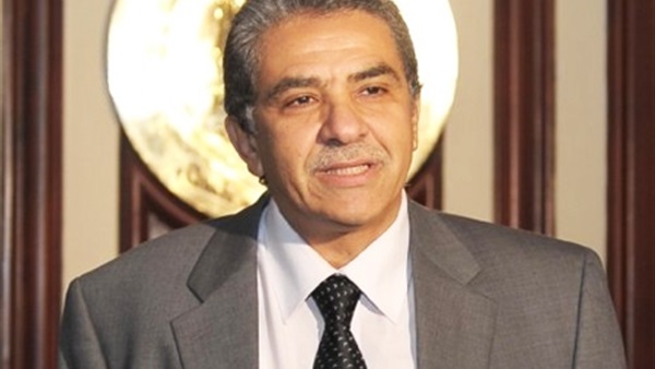 الدكتور خالد فهمي