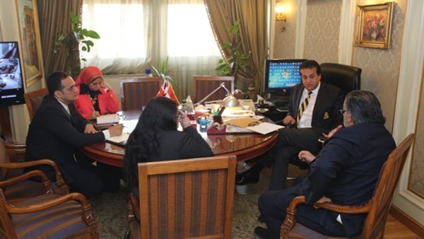 وزير التعليم العالى