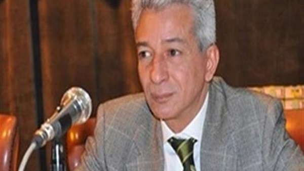 الدكتور علاء عز امين