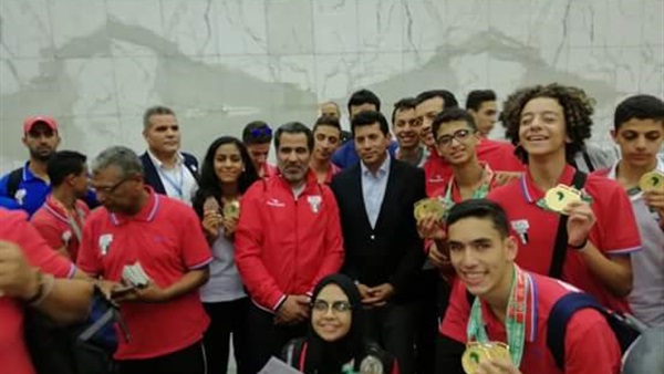 وزير الرياضة يستقبل