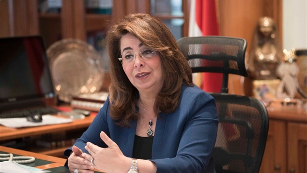 غادة والى
