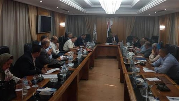 لجنة الإستثمار والسياسات