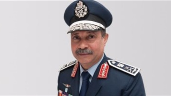 وزير الطيران