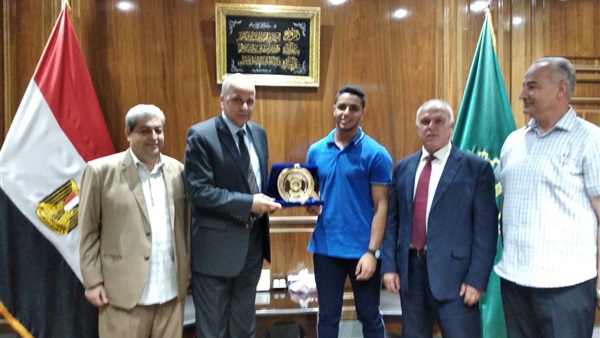 تكريم اللاعب الحاصل