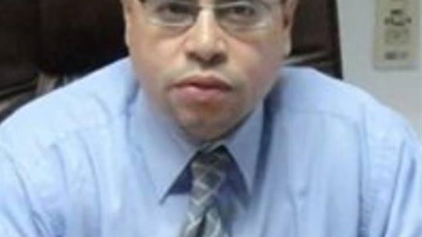  دكتور أحمد العطيفى